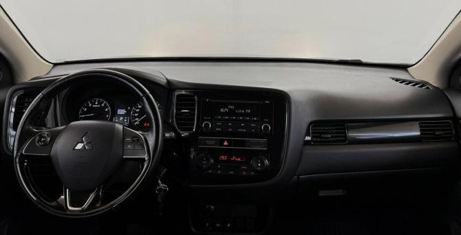 Mitsubishi Outlander III Рестайлинг 3 с пробегом 2018 года, цена 1 760 000 рублей, 188608 км, внедорожник, Автокод Объявления