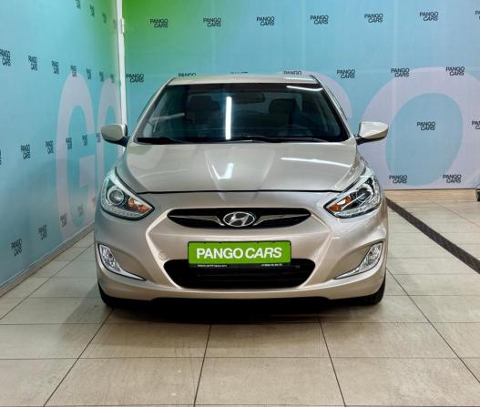 Hyundai Solaris I с пробегом 2014 года, цена 650 000 рублей, 210000 км, седан, Автокод Объявления