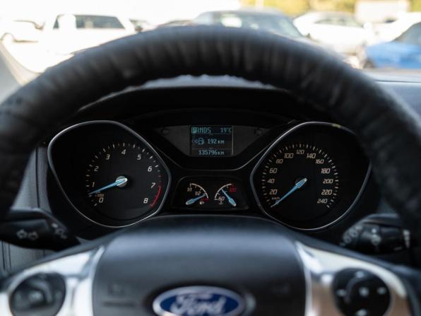 Ford Focus III с пробегом 2013 года, цена 949 000 рублей, 135796 км, универсал, Автокод Объявления