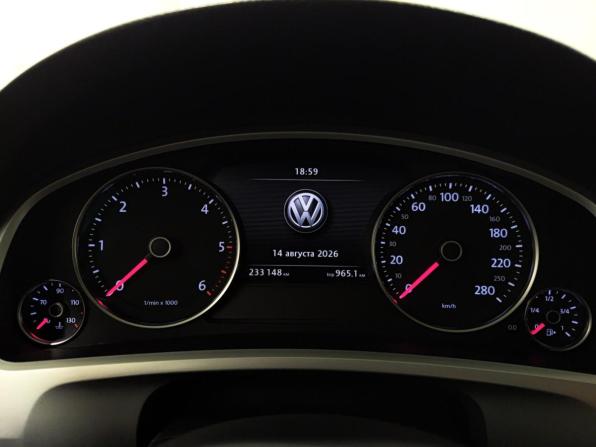 Volkswagen Touareg II Рестайлинг с пробегом 2017 года, цена 2 930 000 рублей, 232954 км, внедорожник, Автокод Объявления