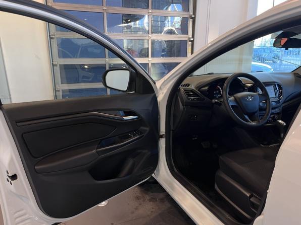 Lada (ВАЗ) Vesta I с пробегом 2020 года, цена 1 265 000 рублей, 68189 км, универсал, Автокод Объявления