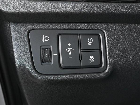 Hyundai Solaris II Рестайлинг с пробегом 2021 года, цена 1 615 000 рублей, 124198 км, седан, Автокод Объявления