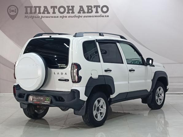 Lada (ВАЗ) Niva Travel I с пробегом 2022 года, цена 949 000 рублей, 32500 км, внедорожник, Автокод Объявления