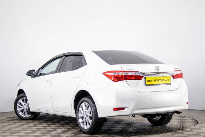 Toyota Corolla XI (E160 E170 E180) с пробегом 2015 года, цена 1 539 000 рублей, 84236 км, седан, Автокод Объявления