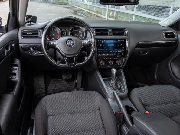 Volkswagen Jetta VI Рестайлинг с пробегом 2017 года, цена 1 450 000 рублей, 147514 км, седан, Автокод Объявления
