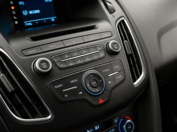 Ford Focus III Рестайлинг с пробегом 2017 года, цена 1 220 000 рублей, 95350 км, седан, Автокод Объявления
