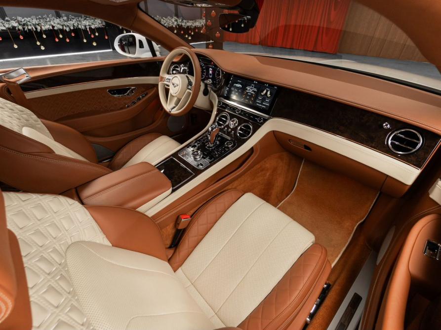 Bentley Continental GT III Москва  - изображение 25