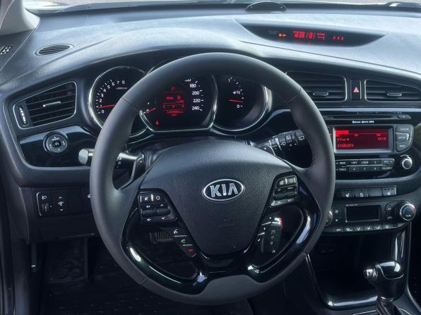 Kia Ceed II с пробегом 2014 года, цена 1 025 000 рублей, 147000 км, хэтчбек, Автокод Объявления