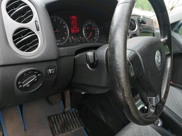 Volkswagen Tiguan I с пробегом 2009 года, цена 740 000 рублей, 273084 км, внедорожник, Автокод Объявления