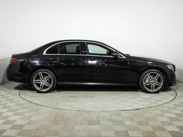 Mercedes-Benz E-Класс V (W213 S213 C238) с пробегом 2019 года, цена 2 449 585 рублей, 268708 км, седан, Автокод Объявления