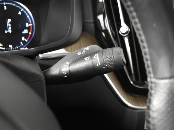 Volvo XC60 II с пробегом 2018 года, цена 3 299 900 рублей, 194759 км, внедорожник, Автокод Объявления