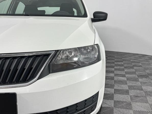 Skoda Rapid I с пробегом 2015 года, цена 902 000 рублей, 123000 км, лифтбек, Автокод Объявления