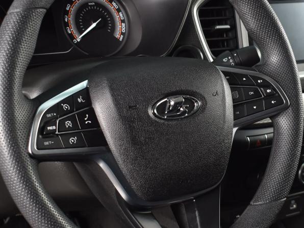 Lada (ВАЗ) Vesta I Рестайлинг (NG) с пробегом 2024 года, цена 1 359 997 рублей, 27858 км, седан, Автокод Объявления