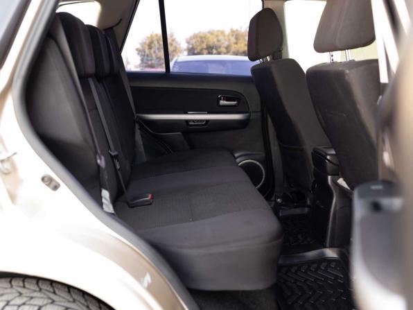 Suzuki Grand Vitara II Рестайлинг с пробегом 2010 года, цена 950 000 рублей, 153600 км, внедорожник, Автокод Объявления