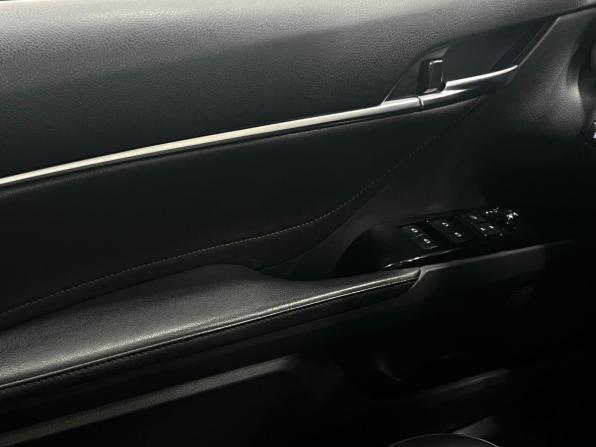Toyota Camry VIII (XV70) с пробегом 2018 года, цена 2 299 000 рублей, 170100 км, седан, Автокод Объявления