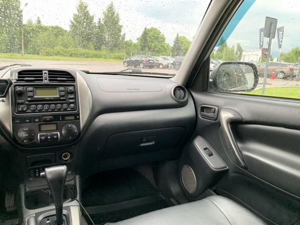 Toyota RAV4 II (XA20) Рестайлинг с пробегом 2003 года, цена 860 000 рублей, 261460 км, внедорожник, Автокод Объявления