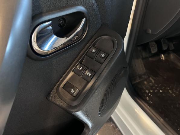 Renault Duster I Рестайлинг с пробегом 2018 года, цена 1 492 000 рублей, 115821 км, внедорожник, Автокод Объявления