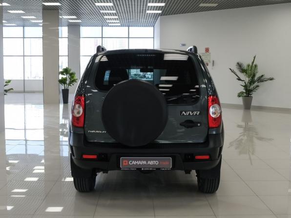 Chevrolet Niva I Рестайлинг с пробегом 2018 года, цена 674 000 рублей, 150266 км, внедорожник, Автокод Объявления