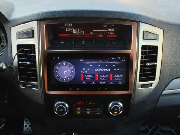 Mitsubishi Pajero IV Рестайлинг 2 с пробегом 2015 года, цена 1 819 000 рублей, 239406 км, внедорожник, Автокод Объявления