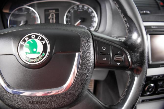 Skoda Octavia II (A5) с пробегом 2010 года, цена 929 000 рублей, 308000 км, универсал, Автокод Объявления