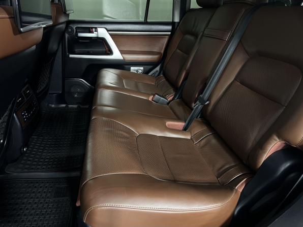 Toyota Land Cruiser 200 Series Рестайлинг 2 с пробегом 2016 года, цена 6 249 000 рублей, 141290 км, внедорожник, Автокод Объявления
