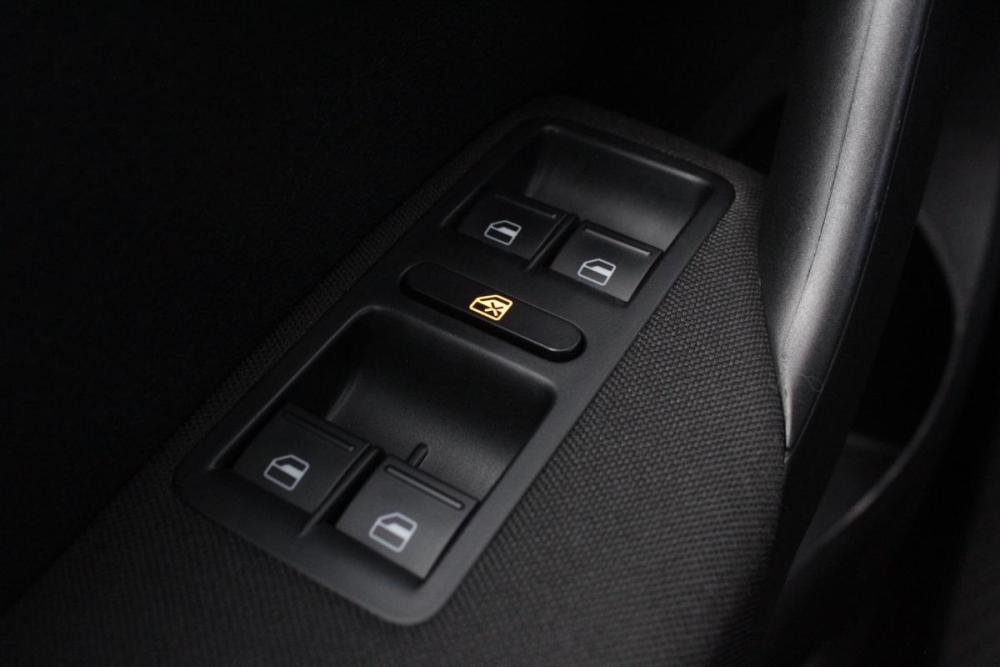 Volkswagen Polo V Рестайлинг Брянск  - изображение 20