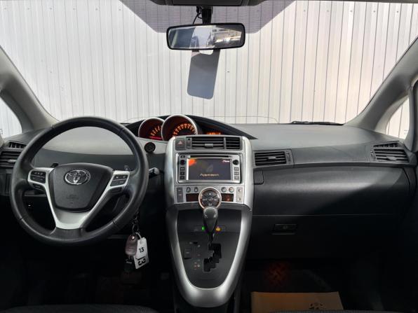 Toyota Verso I Рестайлинг с пробегом 2012 года, цена 1 320 000 рублей, 167235 км, компактвэн, Автокод Объявления
