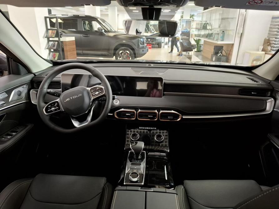 JETOUR X70+ I Рестайлинг Москва  - изображение 10