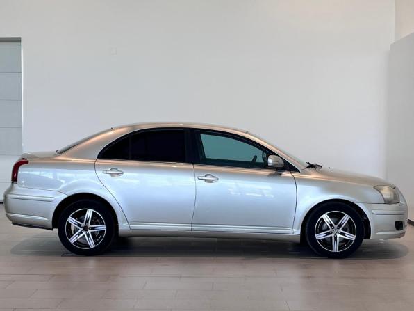 Toyota Avensis II Рестайлинг с пробегом 2006 года, цена 640 000 рублей, 315638 км, седан, Автокод Объявления