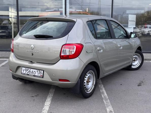 Renault Sandero II с пробегом 2016 года, цена 699 000 рублей, 174506 км, хэтчбек, Автокод Объявления