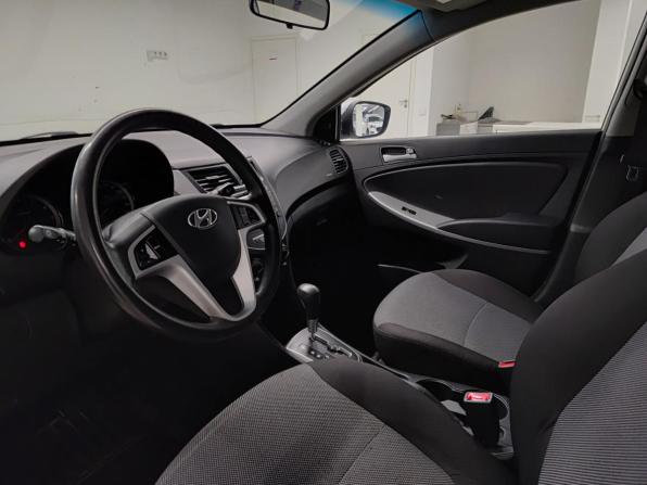 Hyundai Solaris I с пробегом 2012 года, цена 783 000 рублей, 152440 км, хэтчбек, Автокод Объявления
