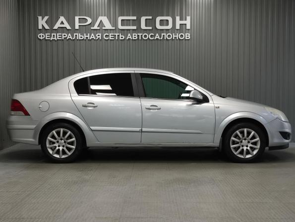 Opel Astra H Рестайлинг с пробегом 2009 года, цена 390 000 рублей, 209991 км, седан, Автокод Объявления