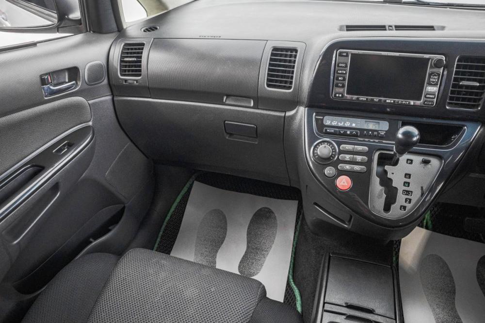 Toyota Wish I Барнаул  - изображение 18