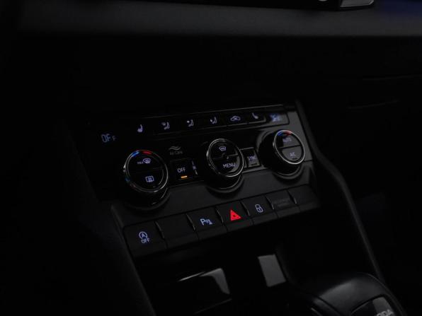 Skoda Karoq I с пробегом 2020 года, цена 2 085 099 рублей, 93284 км, внедорожник, Автокод Объявления