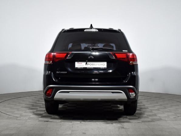 Mitsubishi Outlander III Рестайлинг 3 с пробегом 2022 года, цена 2 650 000 рублей, 63460 км, внедорожник, Автокод Объявления