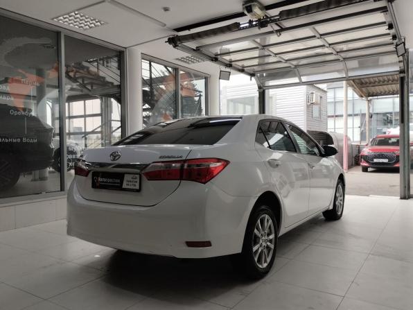 Toyota Corolla XI (E160 E170 E180) с пробегом 2013 года, цена 890 000 рублей, 418330 км, седан, Автокод Объявления
