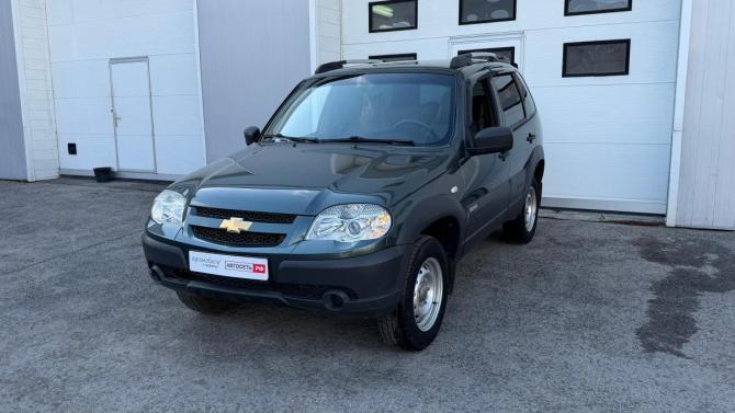 Chevrolet Niva I Рестайлинг с пробегом 2017 года, цена 750 000 рублей, 40874 км, внедорожник, Автокод Объявления