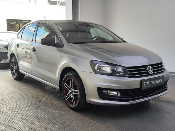 Volkswagen Polo V Рестайлинг с пробегом 2020 года, цена 1 260 000 рублей, 131900 км, седан, Автокод Объявления