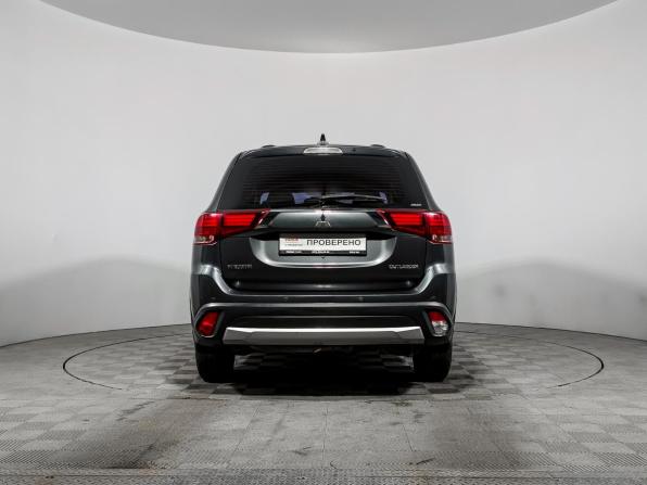 Mitsubishi Outlander III Рестайлинг 3 с пробегом 2018 года, цена 1 649 000 рублей, 219485 км, внедорожник, Автокод Объявления