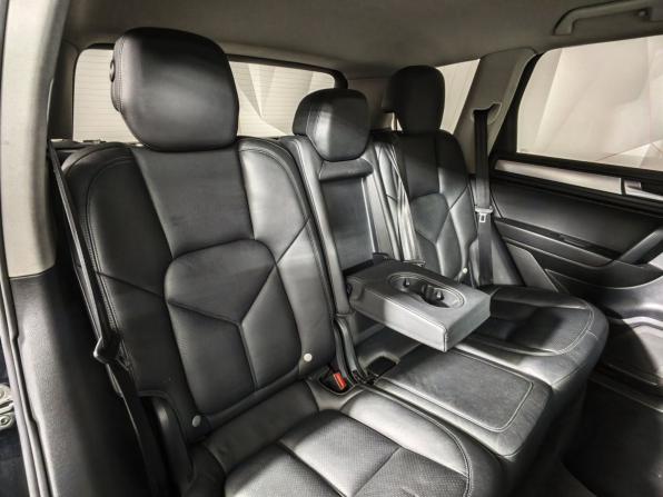 Volkswagen Touareg II с пробегом 2011 года, цена 1 689 000 рублей, 189008 км, внедорожник, Автокод Объявления