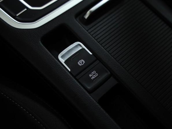 Volkswagen Passat B8 с пробегом 2016 года, цена 1 499 000 рублей, 218920 км, универсал, Автокод Объявления