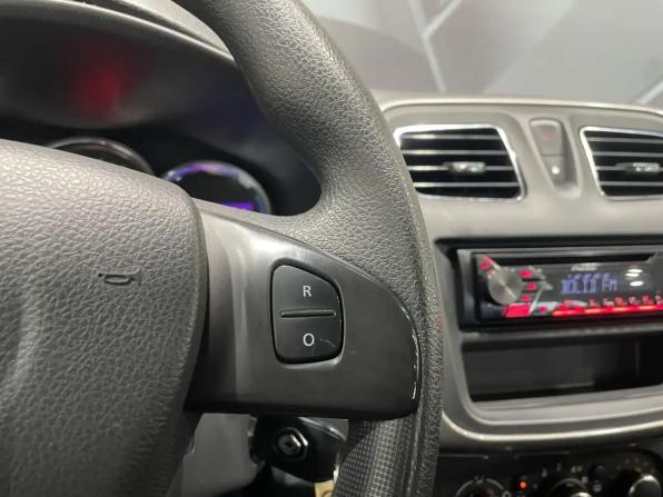 Renault Sandero II с пробегом 2017 года, цена 1 077 000 рублей, 90920 км, хэтчбек, Автокод Объявления