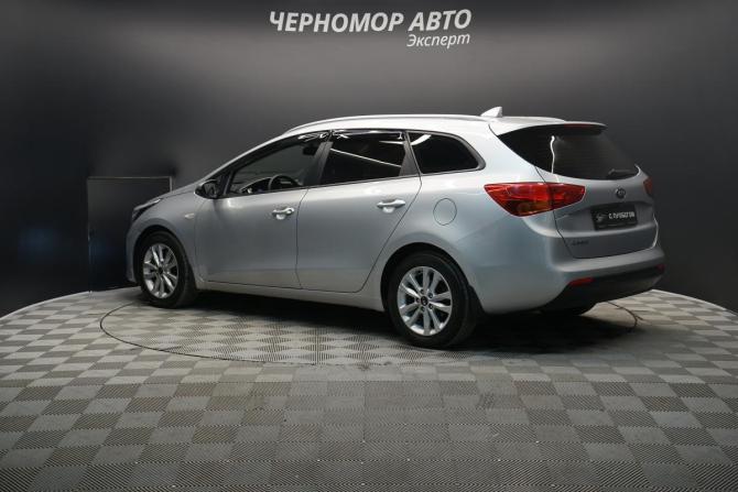Kia Ceed II Рестайлинг с пробегом 2017 года, цена 1 570 000 рублей, 121911 км, универсал, Автокод Объявления