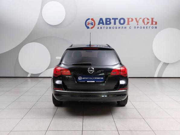 Opel Astra J Рестайлинг с пробегом 2013 года, цена 651 000 рублей, 240000 км, универсал, Автокод Объявления