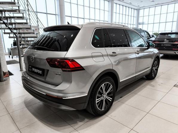 Volkswagen Tiguan II с пробегом 2016 года, цена 2 399 000 рублей, 189142 км, внедорожник, Автокод Объявления