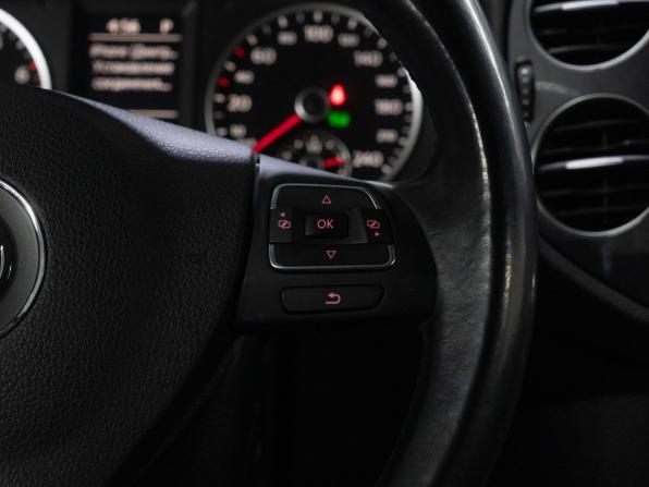 Volkswagen Tiguan I Рестайлинг с пробегом 2016 года, цена 1 819 000 рублей, 142395 км, внедорожник, Автокод Объявления