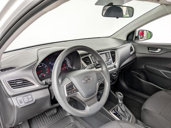 Hyundai Solaris II Рестайлинг с пробегом 2022 года, цена 1 670 000 рублей, 79311 км, седан, Автокод Объявления