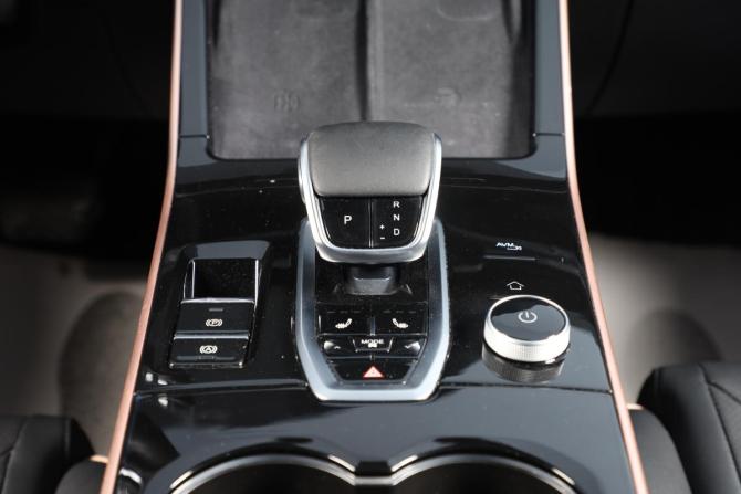 Omoda C5 I с пробегом 2023 года, цена 2 299 000 рублей, 25033 км, внедорожник, Автокод Объявления