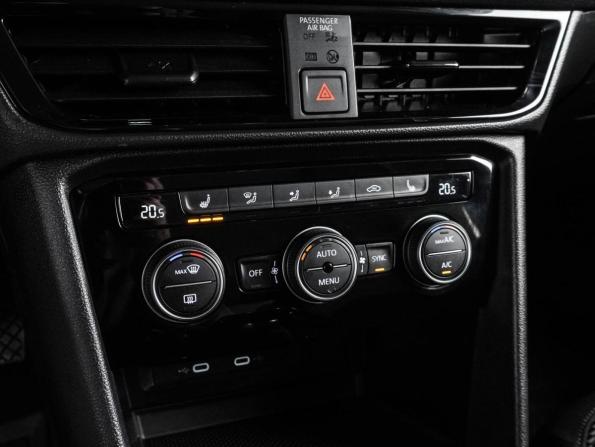 Volkswagen Taos I с пробегом 2022 года, цена 2 499 000 рублей, 28772 км, внедорожник, Автокод Объявления