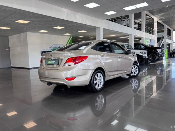 Hyundai Solaris I с пробегом 2013 года, цена 745 000 рублей, 197119 км, седан, Автокод Объявления